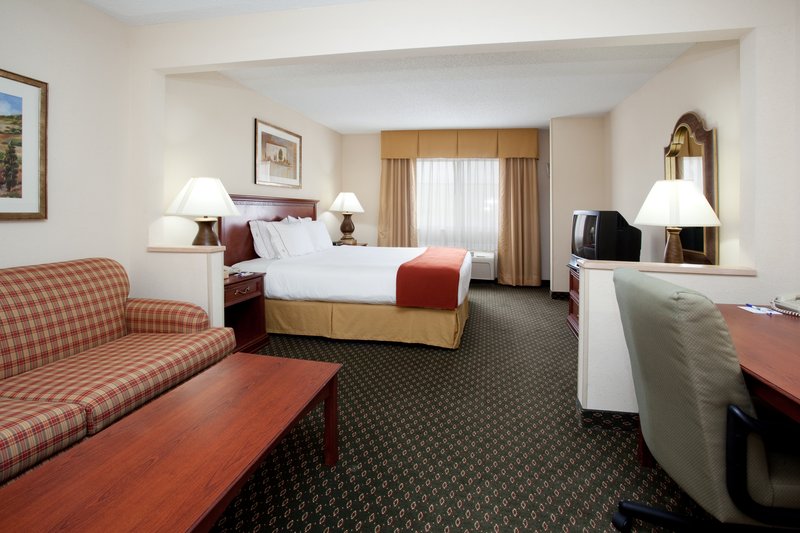 Holiday Inn Express GREELEY - Kersey, CO