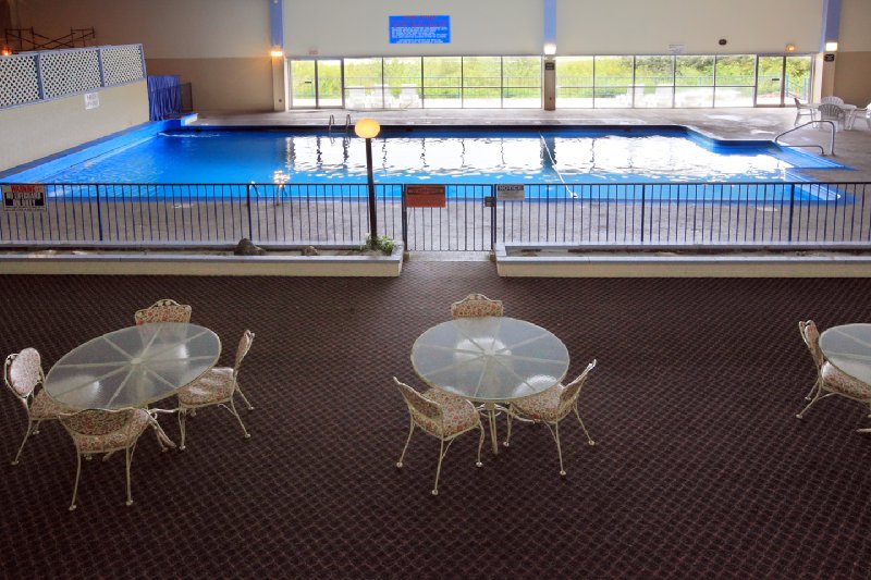 Americas Best Value Inn - Newton, IA