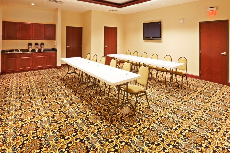 Holiday Inn Express & Suites OKLAHOMA CITY WEST-YUKON - Yukon, OK