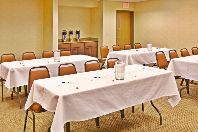 Holiday Inn Express & Suites OKLAHOMA CITY - BETHANY - Bethany, OK