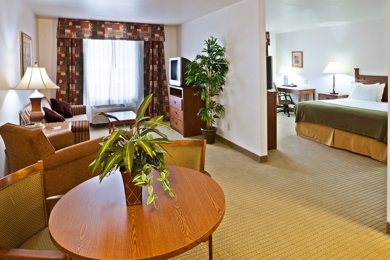 Holiday Inn Express & Suites OKLAHOMA CITY - BETHANY - Bethany, OK