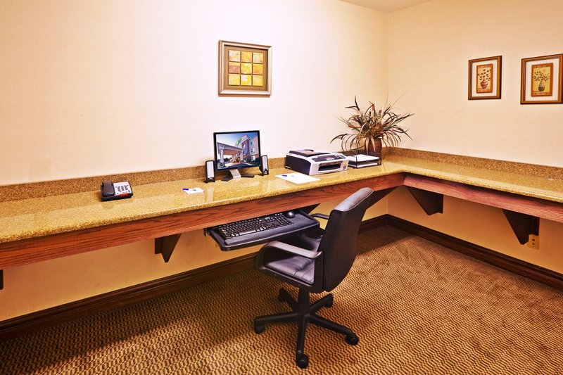 Holiday Inn Express & Suites OKLAHOMA CITY - BETHANY - Bethany, OK