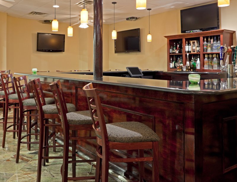 Holiday Inn HASBROUCK HEIGHTS-MEADOWLANDS - Hackensack, NJ