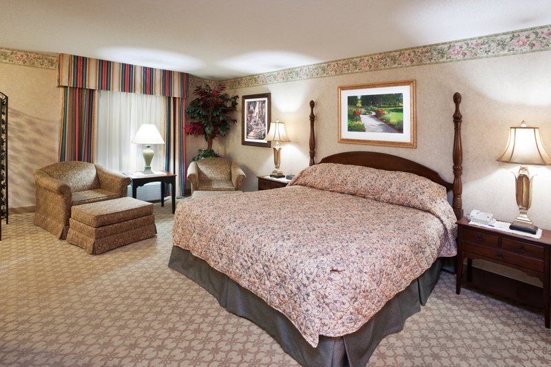 Holiday Inn Express Sharon/Hermitage - West Middlesex, PA