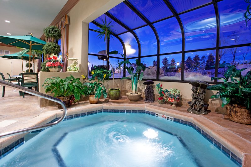 Holiday Inn Express Sharon/Hermitage - West Middlesex, PA