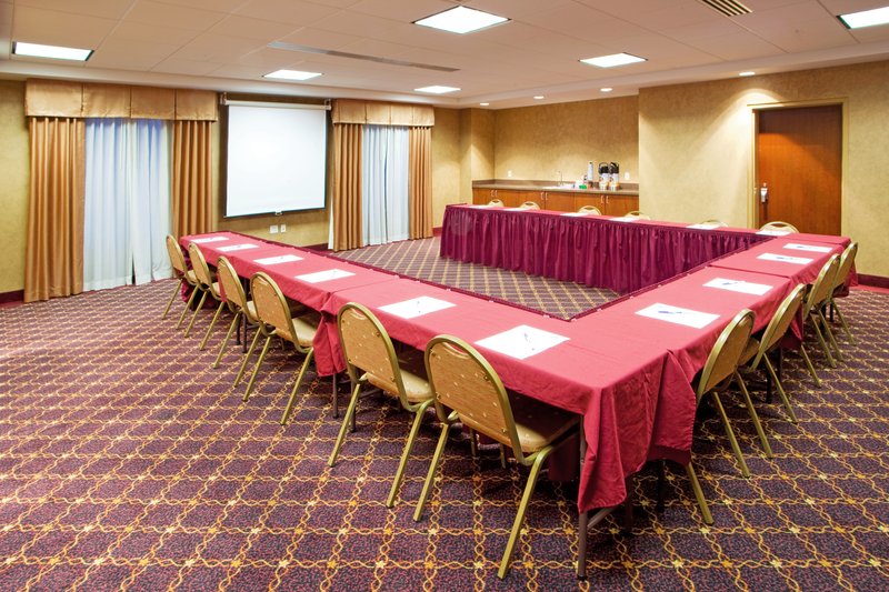Holiday Inn Express & Suites HAGERSTOWN - Hermitage, PA