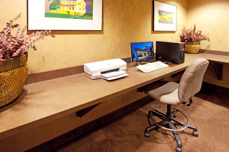 Holiday Inn Express & Suites HAGERSTOWN - Hermitage, PA