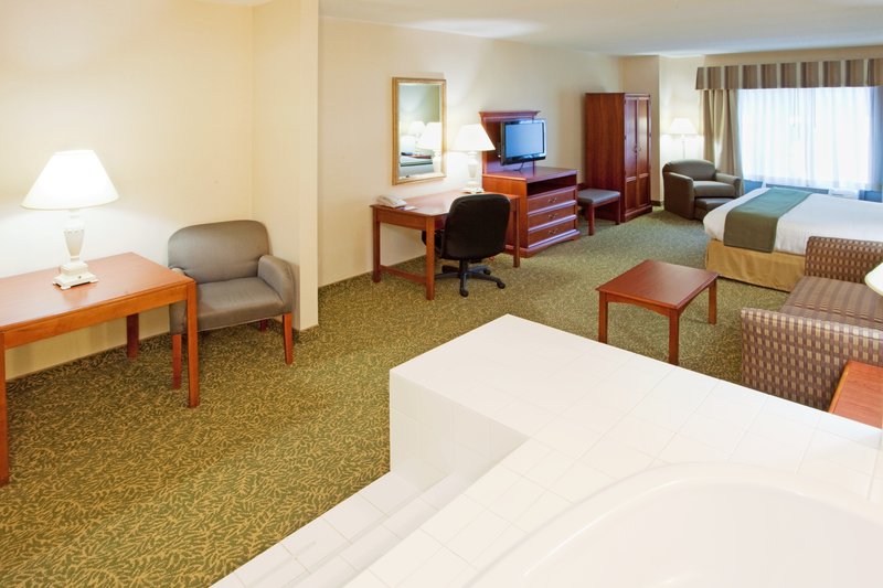 Holiday Inn Express & Suites HAGERSTOWN - Hermitage, PA