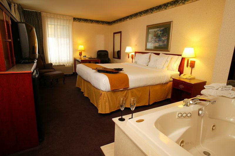 Holiday Inn Express Holland - Holland, MI
