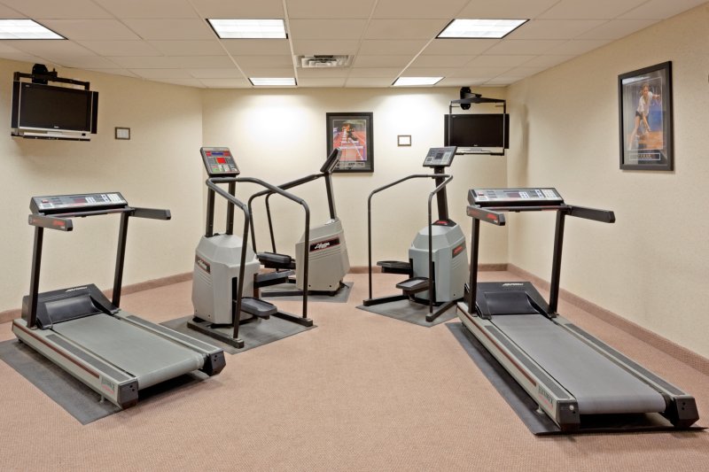 Clarion-Empire Meadowlan - Secaucus, NJ