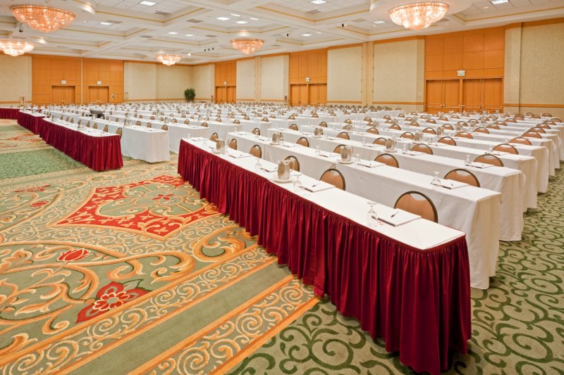 Clarion-Empire Meadowlan - Secaucus, NJ