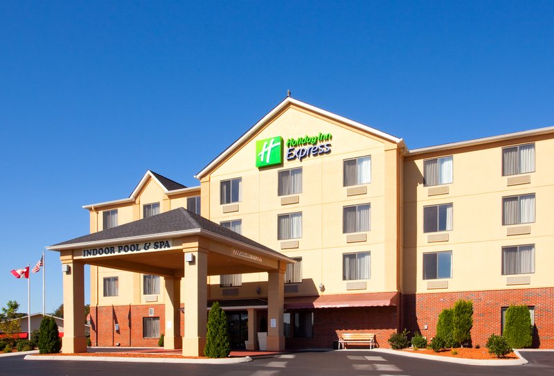 HOLIDAY INN EXPRESS - Hillsville, VA