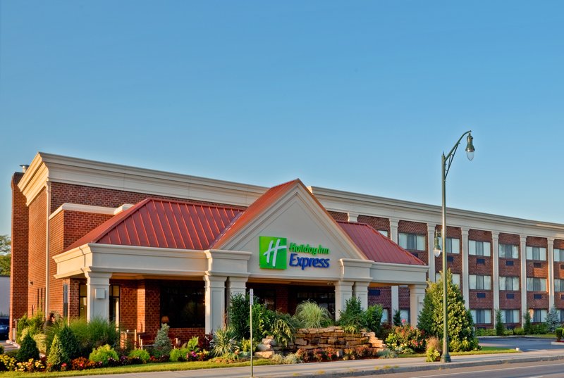 Holiday Inn Express LYNBROOK - ROCKVILLE CENTRE - Roslyn Heights, NY