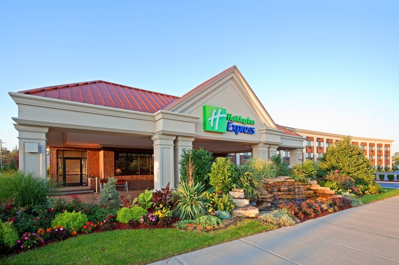 Holiday Inn Express LYNBROOK - ROCKVILLE CENTRE - Roslyn Heights, NY