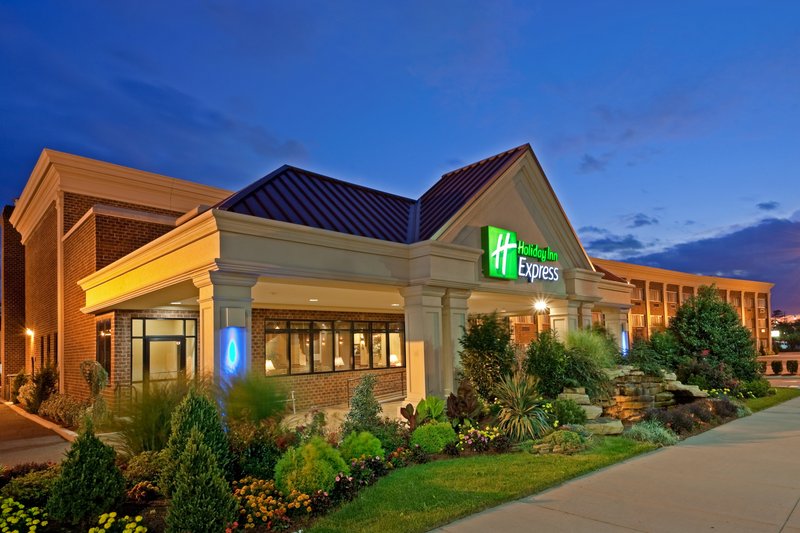 Holiday Inn Express LYNBROOK - ROCKVILLE CENTRE - Roslyn Heights, NY
