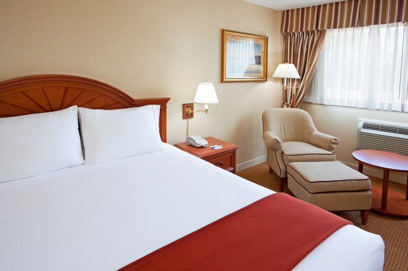 Holiday Inn Express LYNBROOK - ROCKVILLE CENTRE - Roslyn Heights, NY