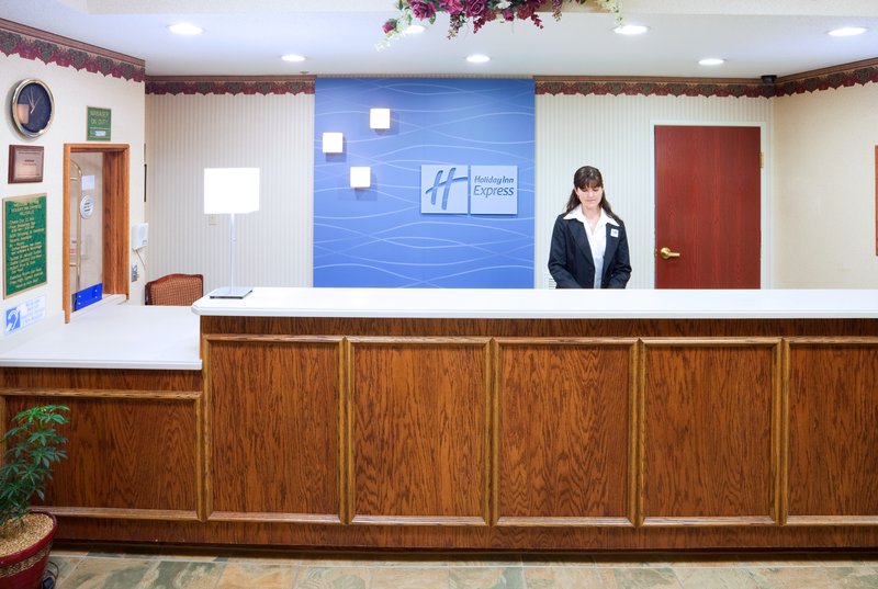 HOLIDAY INN EXPRESS - Hillsville, VA