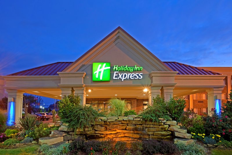 Holiday Inn Express LYNBROOK - ROCKVILLE CENTRE - Roslyn Heights, NY