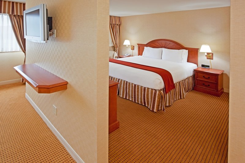 Holiday Inn Express LYNBROOK - ROCKVILLE CENTRE - Roslyn Heights, NY