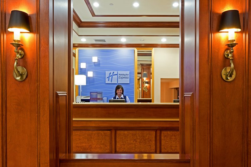 Holiday Inn Express LYNBROOK - ROCKVILLE CENTRE - Roslyn Heights, NY