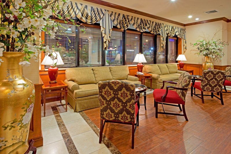 Holiday Inn Express LYNBROOK - ROCKVILLE CENTRE - Roslyn Heights, NY