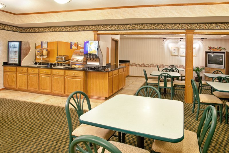 Holiday Inn Express HUNTINGTON - Huntington, IN