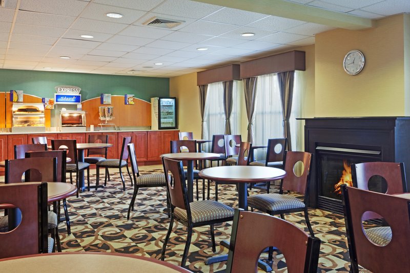 Holiday Inn Express Providence-North Attleboro - North Attleboro, MA