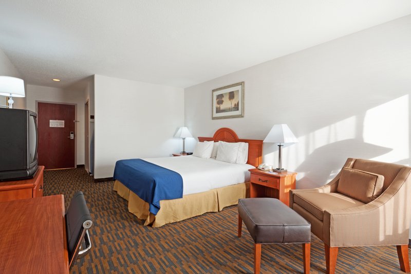 Holiday Inn Express Providence-North Attleboro - North Attleboro, MA