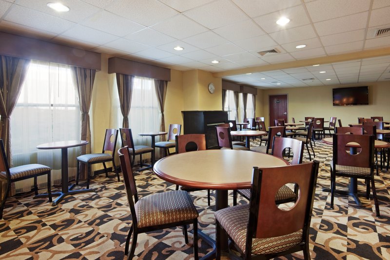 Holiday Inn Express Providence-North Attleboro - North Attleboro, MA