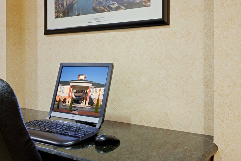 Holiday Inn Express Providence-North Attleboro - North Attleboro, MA