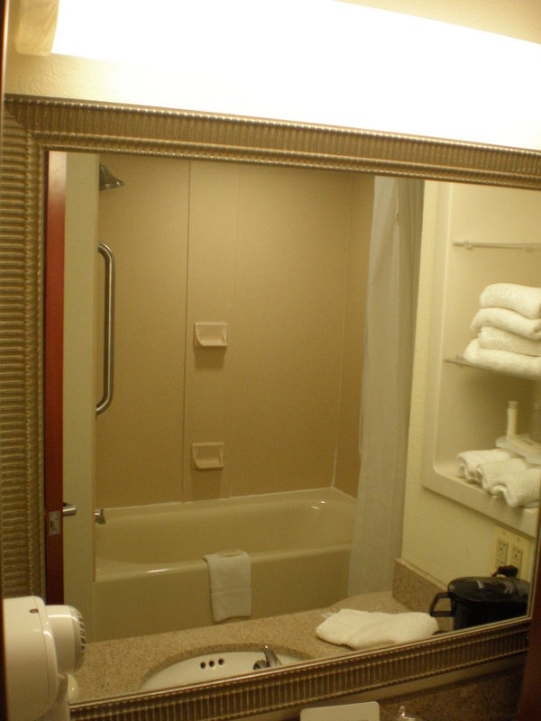 HOLIDAY INN EXPRESS - North East, MD