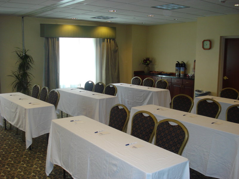 HOLIDAY INN EXPRESS - North East, MD
