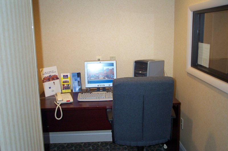 HOLIDAY INN EXPRESS - North East, MD