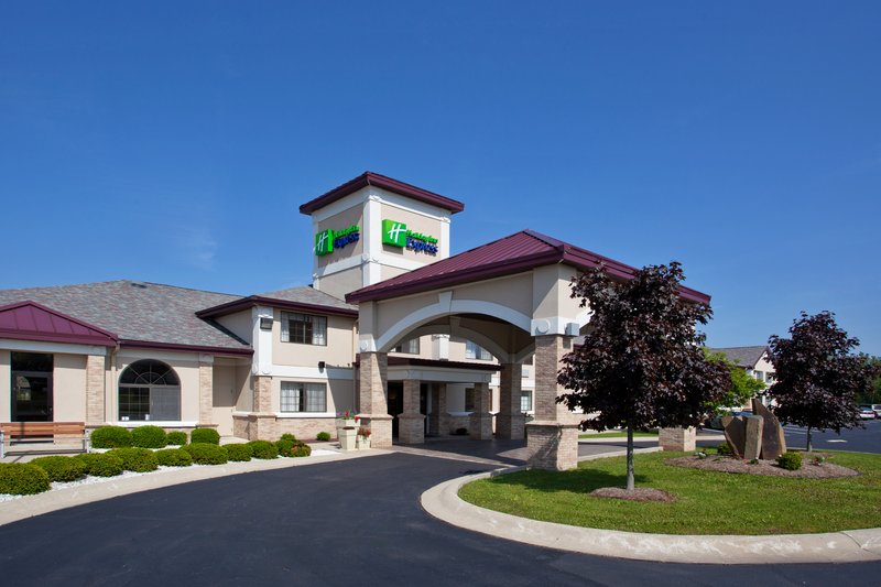 HOLIDAY INN EXPRESS-NAPOLEON - Napoleon, OH