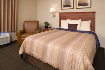 Candlewood Suites Medical Center - Room