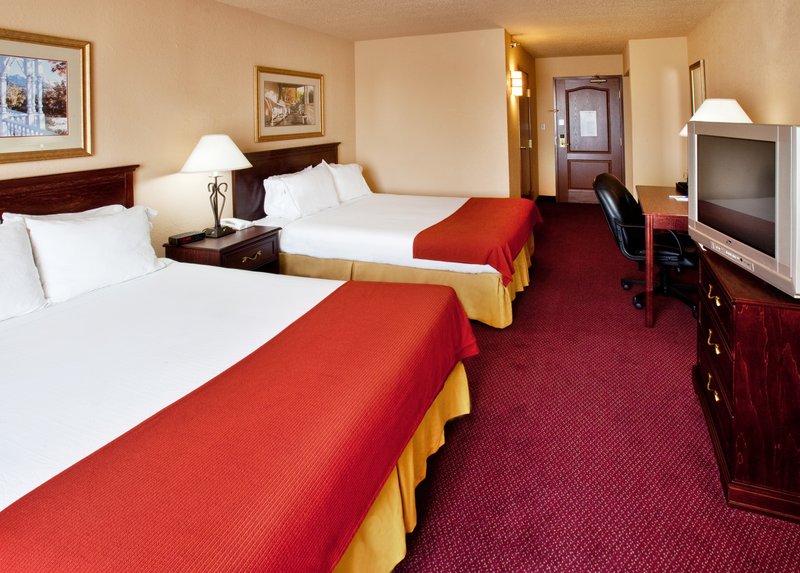 Holiday Inn Express NEWTON - Newton, IA