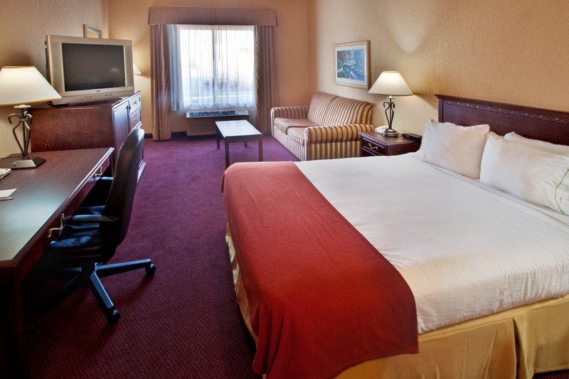 Holiday Inn Express NEWTON - Newton, IA