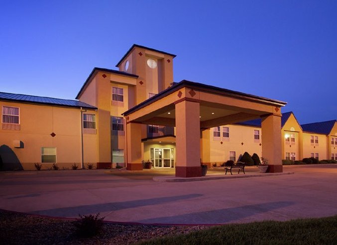 Holiday Inn Express DODGE CITY - Dodge City, KS