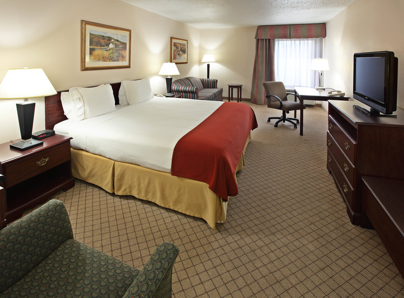 HOLIDAY INN EXPRESS-HOPE - Hope, AR