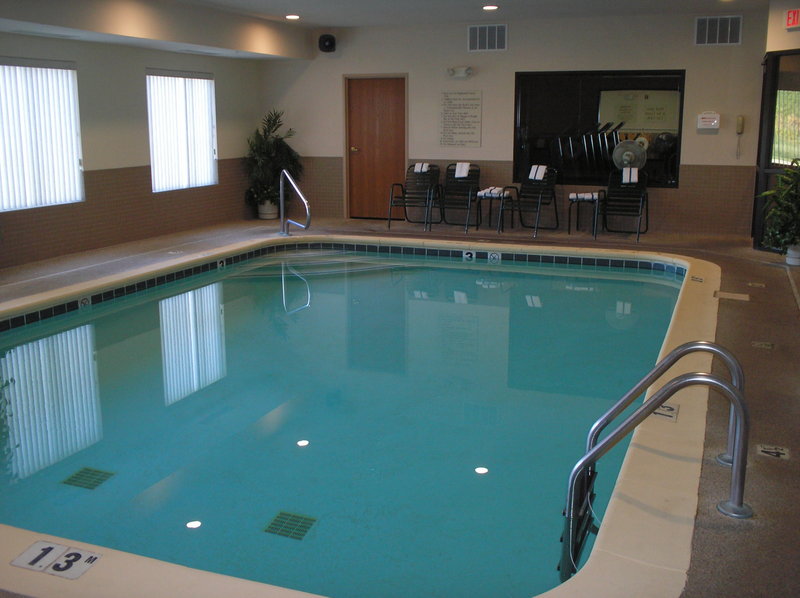 Holiday Inn Express HOWE (STURGIS, MI) - Howe, IN