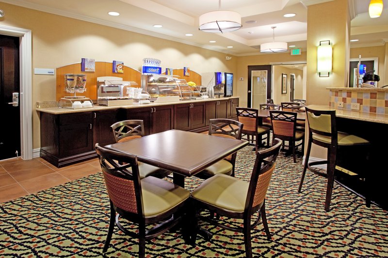 Holiday Inn Express & Suites NEWBERRY - Newberry, SC