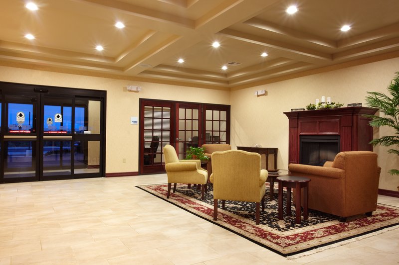 Holiday Inn Express & Suites HEARNE - Hearne, TX