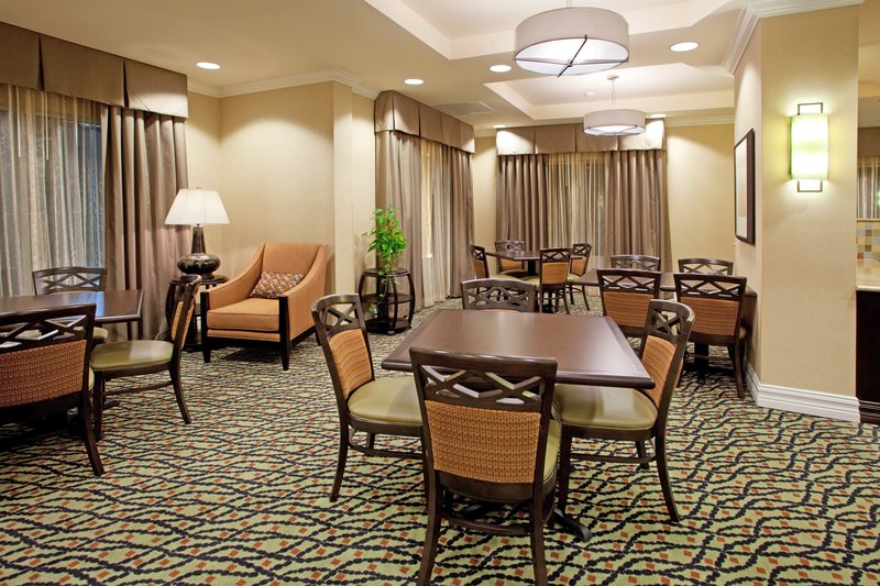 Holiday Inn Express & Suites NEWBERRY - Newberry, SC
