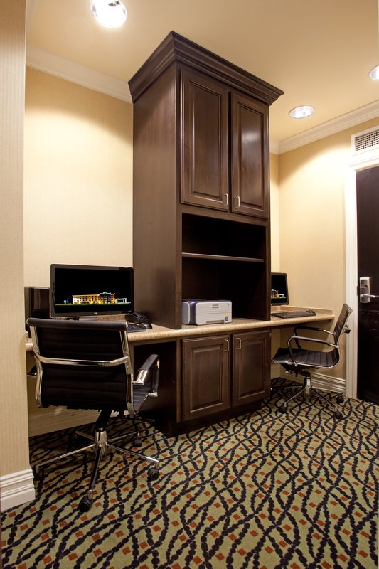 Holiday Inn Express & Suites NEWBERRY - Newberry, SC