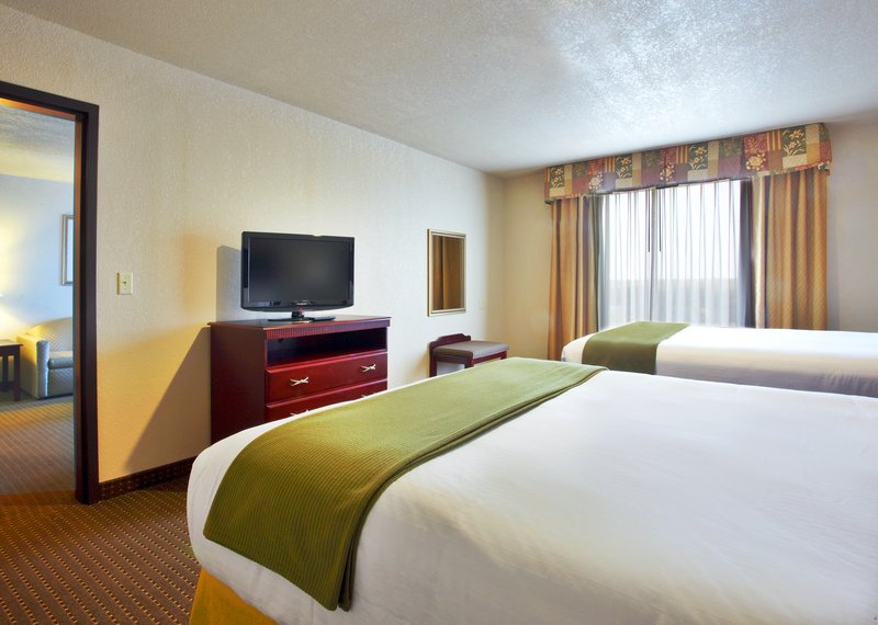 Holiday Inn Express & Suites HEARNE - Hearne, TX