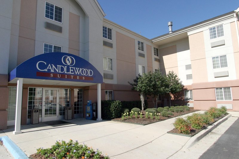 Candlewood Hotel - Dutton, AL