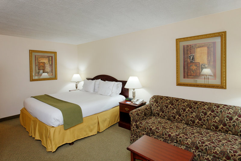 Holiday Inn Express Hotel & Suites HUNTSVILLE-UNIVERSITY DRIVE - Huntsville, AL