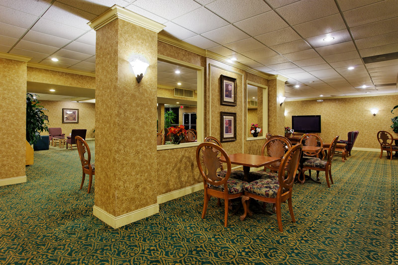 Holiday Inn Express Hotel & Suites HUNTSVILLE-UNIVERSITY DRIVE - Huntsville, AL