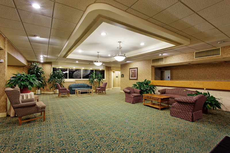 Holiday Inn Express Hotel & Suites HUNTSVILLE-UNIVERSITY DRIVE - Huntsville, AL