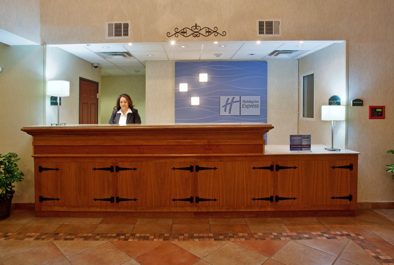 Holiday Inn Express & Suites MANTECA CITY CENTER - Manteca, CA